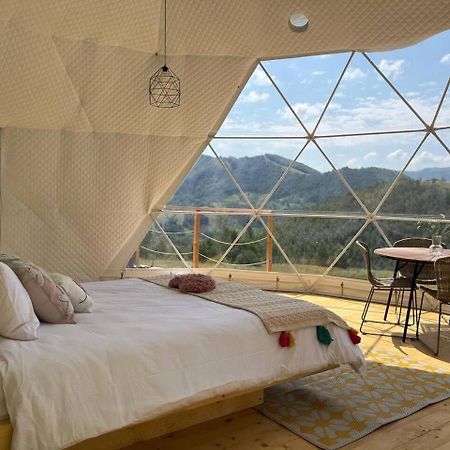 Tranquil Dome - Manta'S Retreat Glamping Cornereva Hotel Luaran gambar