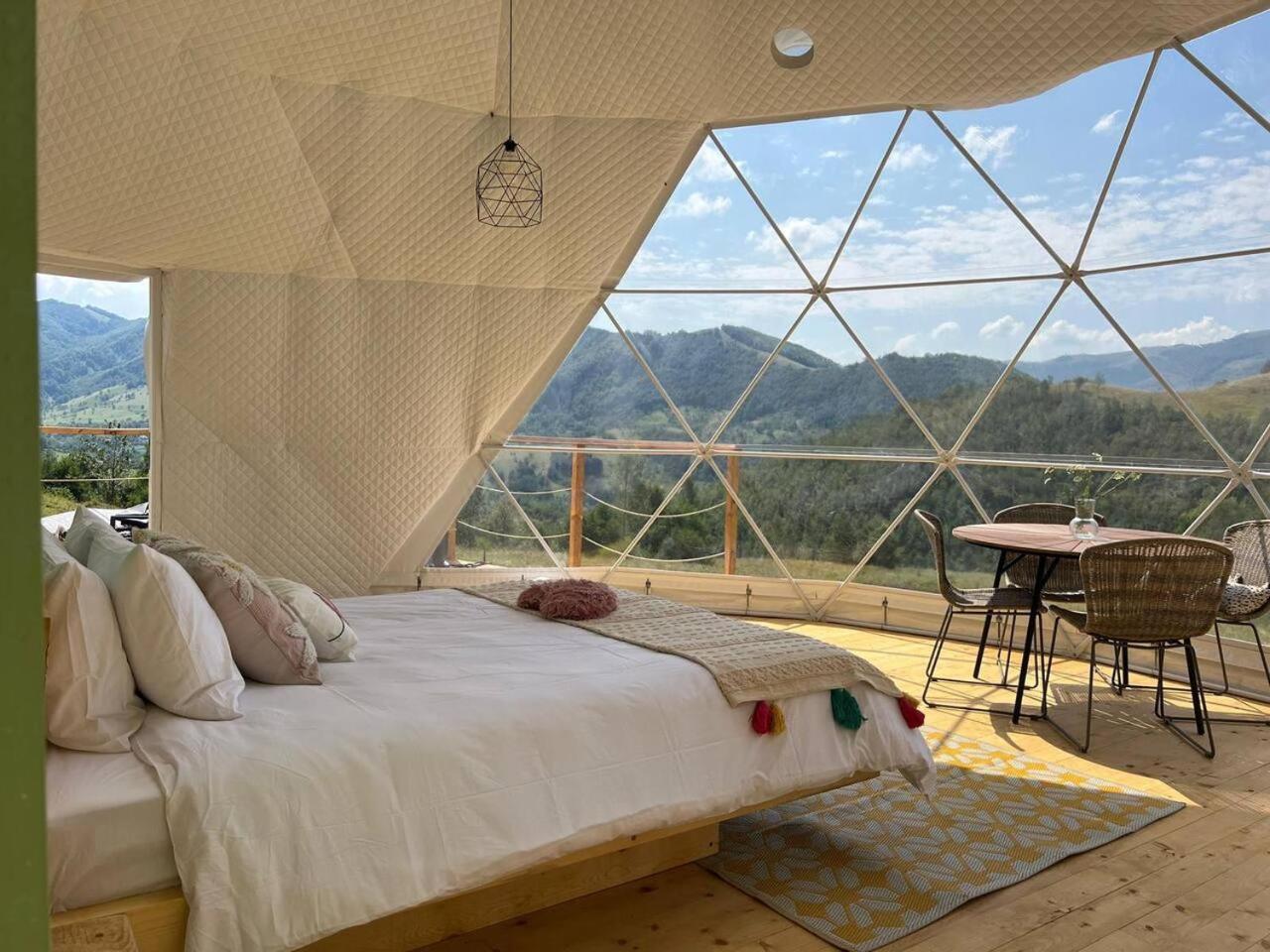 Tranquil Dome - Manta'S Retreat Glamping Cornereva Hotel Luaran gambar