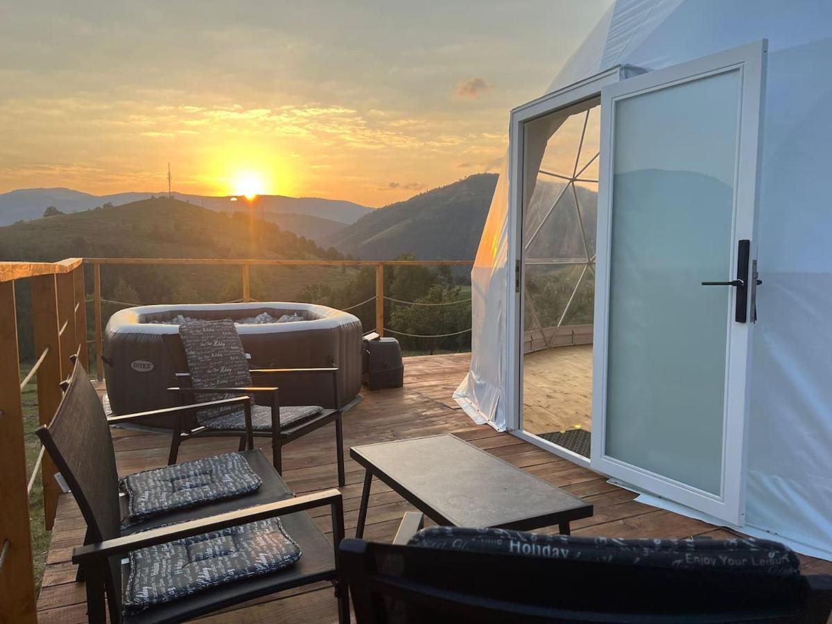 Tranquil Dome - Manta'S Retreat Glamping Cornereva Hotel Luaran gambar