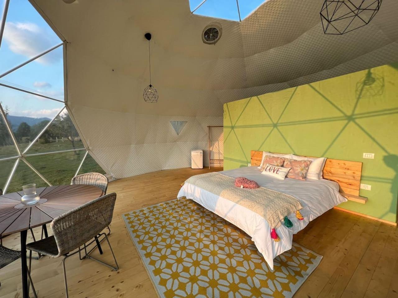 Tranquil Dome - Manta'S Retreat Glamping Cornereva Hotel Luaran gambar